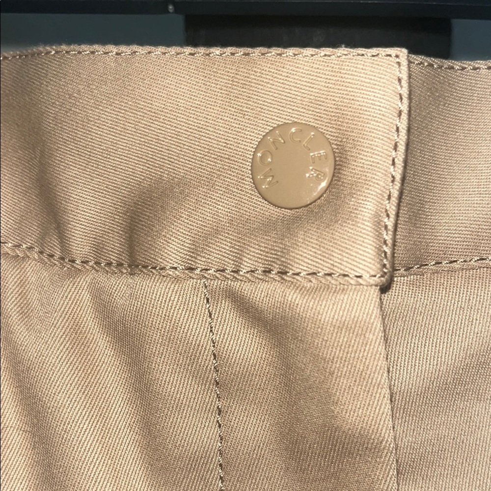 Moncler Tan Cargo Shorts Tailored Mid-Length NWT - Picture 4 of 10